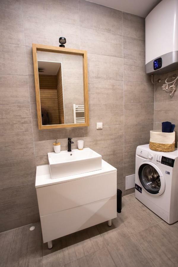 Pago Boutique Suites ซาเกร็บ ภายนอก รูปภาพ
